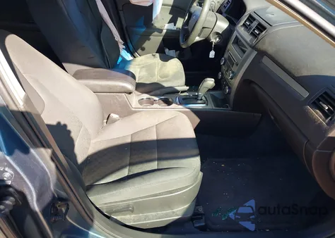 2011 Ford Fusion Se z USA, uszkodzony, nr VIN 3FAHP0HA6BR212597